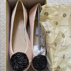 Restricted women’s shoes